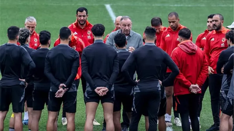 محمود الخطيب يشعل مباراة الأهلي وصن داونز بقرارات تاريخية هدية غير متوقعه من بيبو للفريق تفجر الحماس قبل معركة نصف النهائي عمل إيه؟ 
