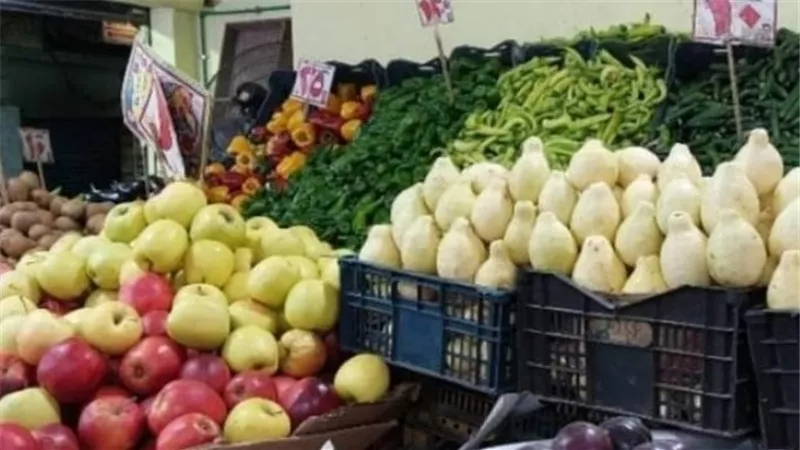 زيادة أسعار الخضروات والفواكه...رئيس شعبة الخضروات يحزن المواطنين بعد الكشف عن مصير الأسعار بعد ارتفاع سعر السولار