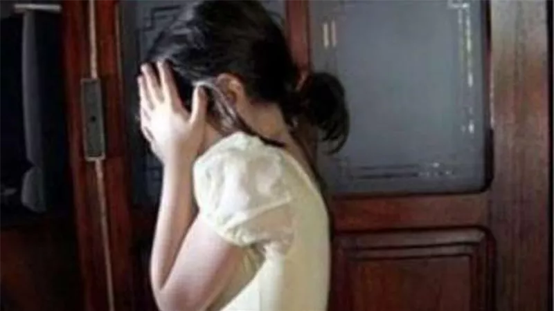 حق مريم لازم يرجع .. هــــتك عــرض طفلة تحت تهديد السلاح داخل وحدة صحية بهذه المحافظة  وسط صدمة الأهالي وغضب المصريين بعد قضية ياسين حصل إيه؟