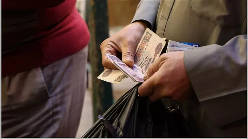 الحكومة تُقرّر: صرف منحة عيد العمال 2025 للعمالة غير المنتظمة يبدأ من هذا الموعد.. متى يحصل المستفيدون على الـ1500 جنيه؟