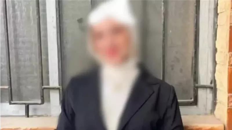 قضيه هزت الرأي العام..  كاميرات المراقبة تكشف السر وراء وفاة طالبة جامعة الزقازيق قبل سقوطها من الدور الرابع 