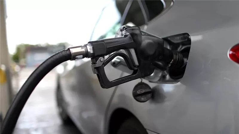 محطات الوقود تنشر أسعار البنزين والسولار اليوم في مصر الخميس 8 مايو 2025 | كم سجل لتر بنزين 92 بعد الزيادة الأخيرة؟