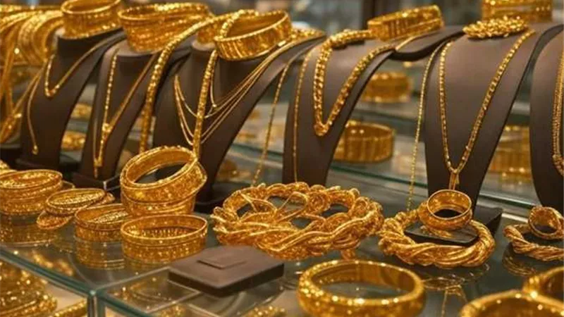 سعر الذهب اليوم السبت 27 ديسمبر 2025 بعد تخطى عيار 21 حاجز 6000 جنيه