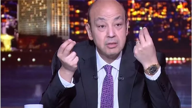 «لو مش مرات أبوك نام مرتاح».. عمرو أديب يفجّر أزمة ضمير أبناء محمود عبدالعزيز في خلاف بوسي شلبي