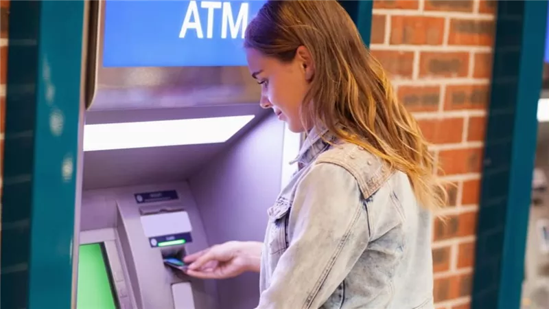 «فلوسك مرجعتش؟».. اعرف مدة استرداد النقود بعد فشل السحب من ATM وشروط استرجاع المبلغ من البنك – فرق كبير بين بنكك وبنك تاني