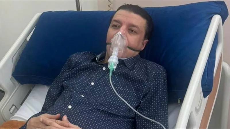 وسط أنابيب التخدير  وفي لحظات حرجة .. ماذا فعل مصطفى كامل داخل غرفة العمليات أثار جدلاً واسعاً بين الجمهور - موقف مفاجئ من  نقيب الموسيقيين