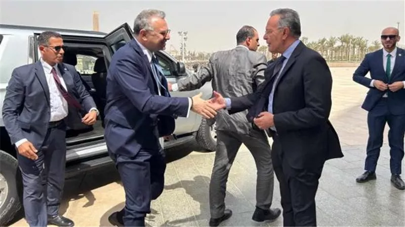 رد نارى وتاريخى من كبير مستشاري ترامب يكشف الشكل الحقيقي للعلاقة بين مصر وامريكا الان ومستقبلآ