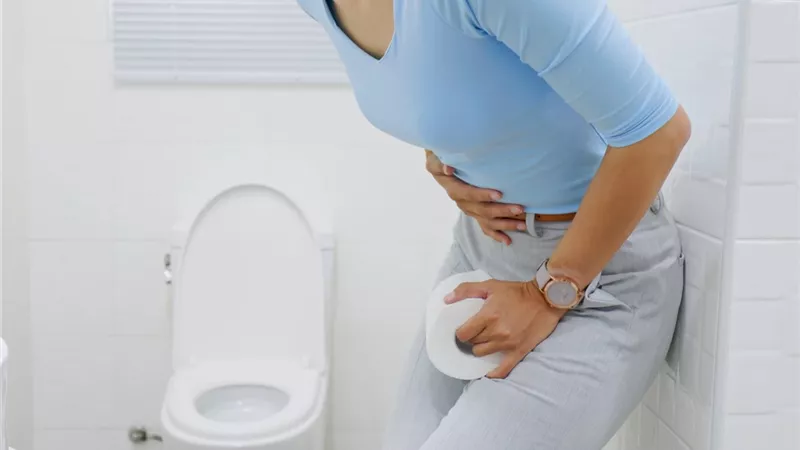معجزة في مطبخك بـ10 جنيهات فقط تخلصك من الإمساك بطريقة طبيعية عشبة سحرية موجودة في كل بيت تناولها وقل وداعًا لمشاكل القولون