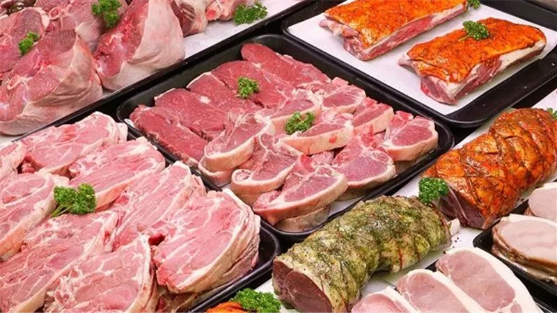 أسعار العلف رفعت سعر اللحمة...أسعار اللحوم اليوم الثلاثاء ٢٧ مايو ٢٠٢٥ بمحلات الجزارة والمنافذ الحكومية