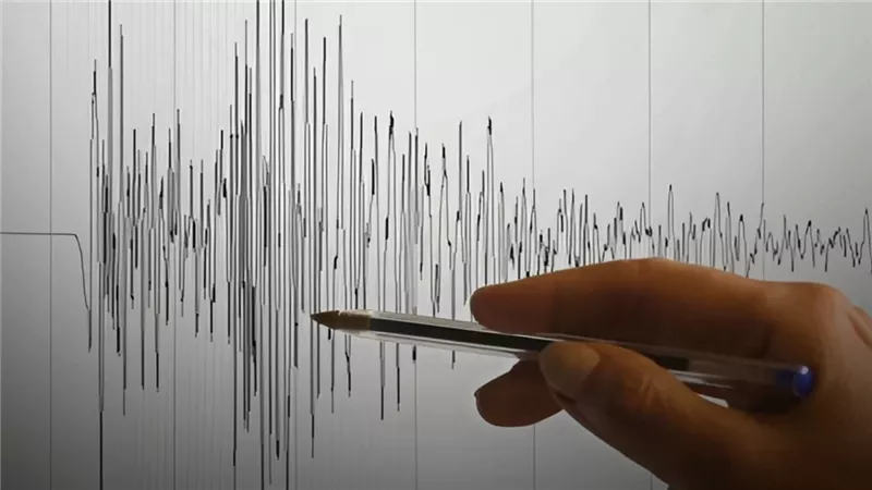 زلزال مفاجئ يضرب هذه المنطقة بقوة كبيرة منذ قليل.. هل تقترب موجة تسونامي؟ وهل سيتأثر البحر المتوسط في الساعات المقبلة؟