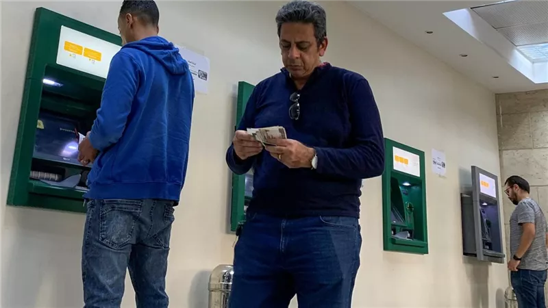 مرتبات سبتمبر 2025 تصرف من 24 وتستمر حتى 30 لجميع الموظفين