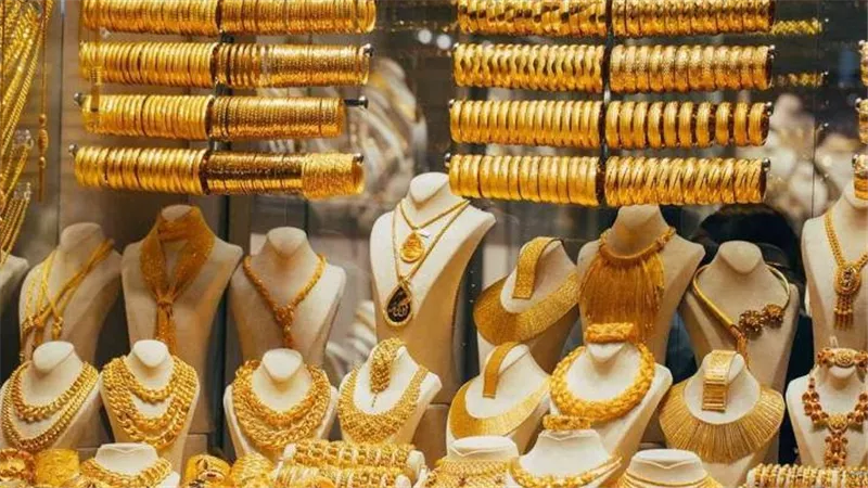 بعد انخفاضه 120 دفعة واحدة.. أسعار الذهب اليوم الخميس 26 يونيو 2025 في بداية التعاملات | كم سجل سعر الجرام والجنيه الذهب الآن؟