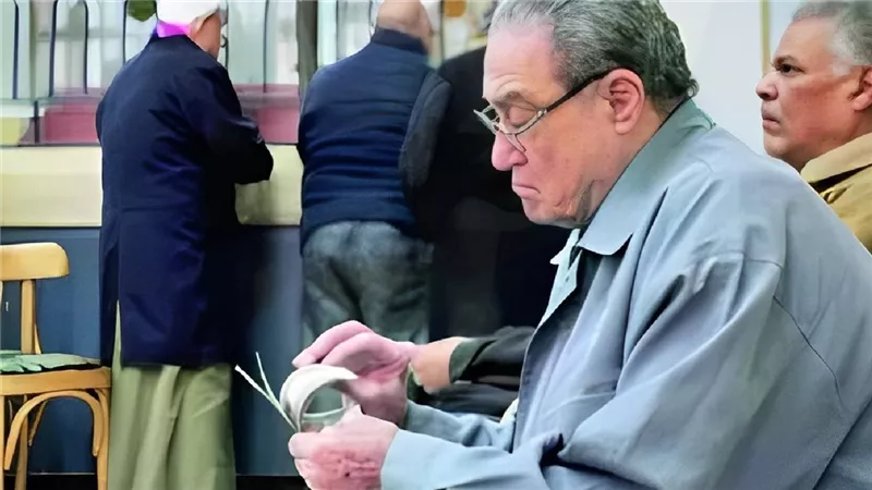 وداعًا لزحام قبض المعاش.. اعرف الطريقة الأنسب لصرف معاش يوليو 2025 بعد الزيادة الجديدة – قرارك هيوفر عليك كتير