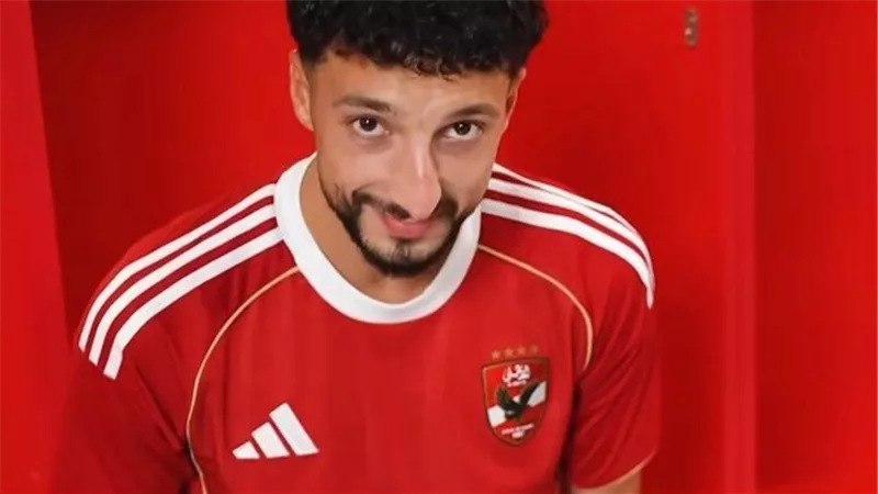 النهاية تقترب..وسام أبو علي يثير حاله من الغضب داخل النادى الآهلى بسبب عرض الـ8 ملايين دولار