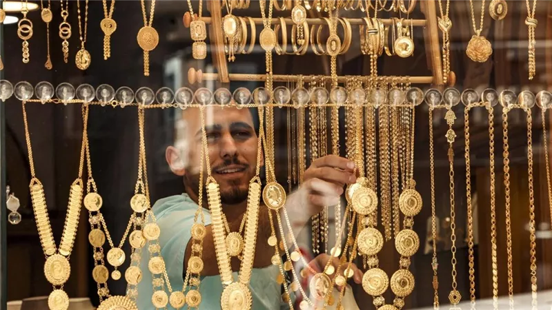 أسعار الذهب اليوم الخميس 8 يناير 2026 تستقر وعيار 24 يسجل 6777 جنيهًا