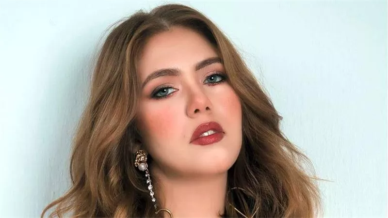 رحمة حسن شعرى وقع  بعد ما روحت عيادة تعتبر أفضل حاجه موجوده فى الزمالك وتنشر صورة لشعرها 