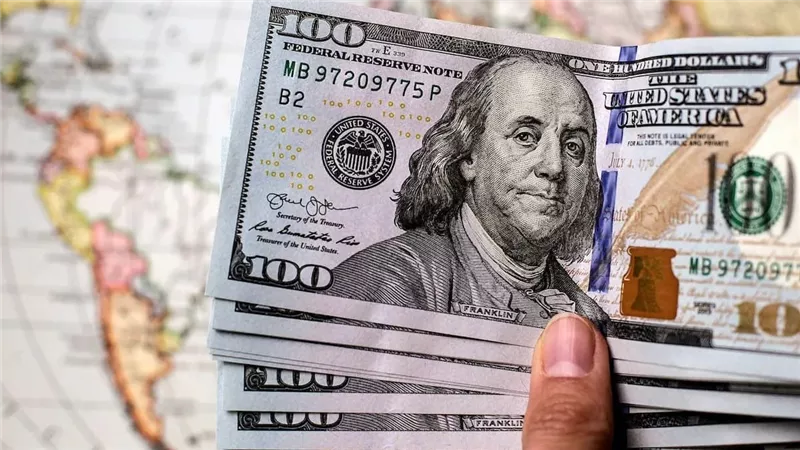 سعر الدولار أمام الجنيه يختتم 25 أغسطس بتراجع في البنوك والسوق الموازية