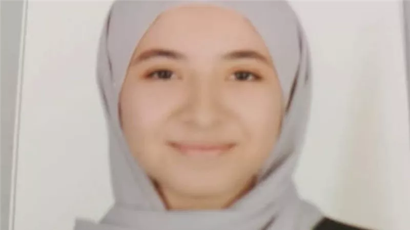 وفاة سلمى محمد وصفي طالبة الثانوية في حادث مأساوي بطريق الفيوم وإصابة والدها وشقيقها