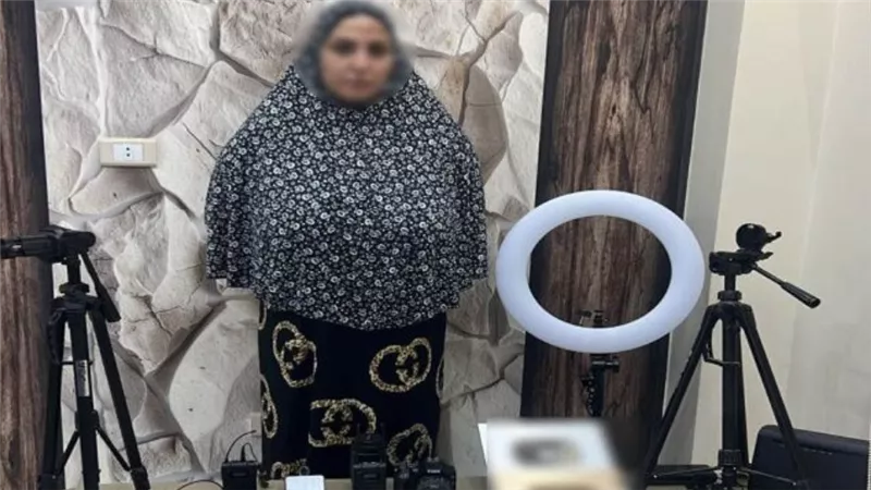 القبض على البلوجر نعمة أم إبراهيم بالبحيرة لنشر فيديوهات بألفاظ خادشة للحياء