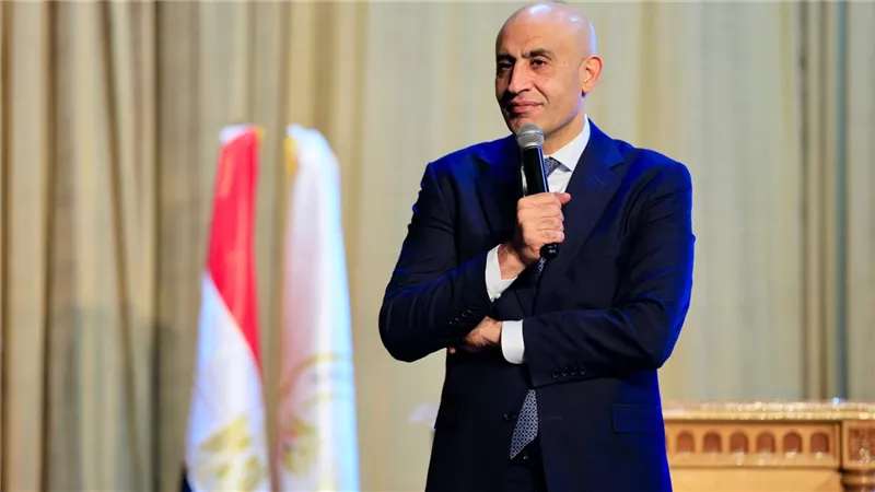 وزارة التعليم تنفي تخصيص مدارس للبكالوريا المصرية وتؤكد حرية الطلاب في اختيار النظام