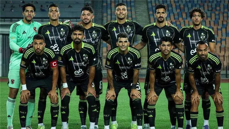 النادي الأهلي مش لاقي مكان يقعد فيه.. محمد مراد يرد على عدم وجود فندق لاستضافة اللاعبين