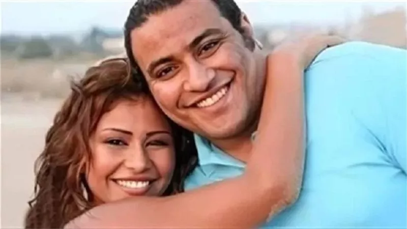 ورحمة ابويا فى قبره ماهتعدى...  شقيق شيرين عبدالوهاب تعليقا على أمر ضبطه وإحضاره للتعدي عليها