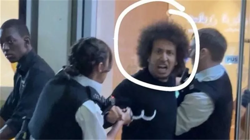 القبض على أحمد عبدالقادر رئيس اتحاد شباب المصريين بالخارج من قبل الشرطة البريطانية 