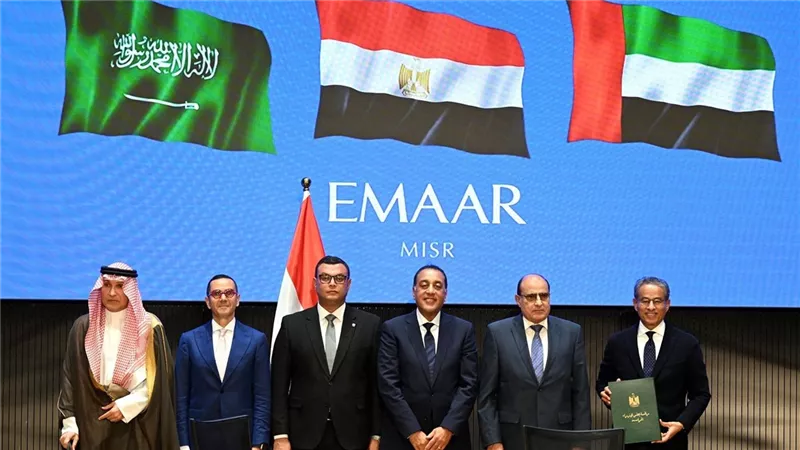مراسي البحر الأحمر باستثمارات 900 مليار جنيه.. مشروع سياحي عملاق يوفر 170 ألف فرصة عمل