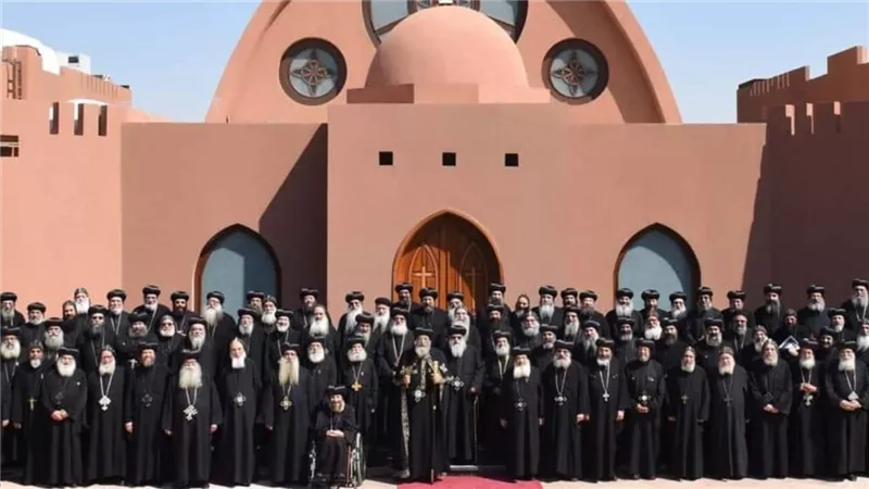 المجمع المقدس يوصي بوضع أيقونة القديس أثناسيوس وإضافة هيتنية خاصة بالبطاركة حتى نهاية 2025
