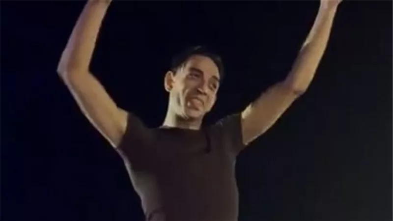 القبض على طارق ميشو مُقدم محتوى الرقص على التيكتوك