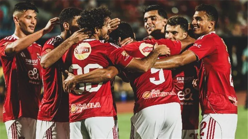 أنهى برونو لاجي المرشح لتدريب الفريق الأول للنادي الأهلي عقده رسميًا مع بنفيكا وتفاصيل جديدة بشأن مفاوضات