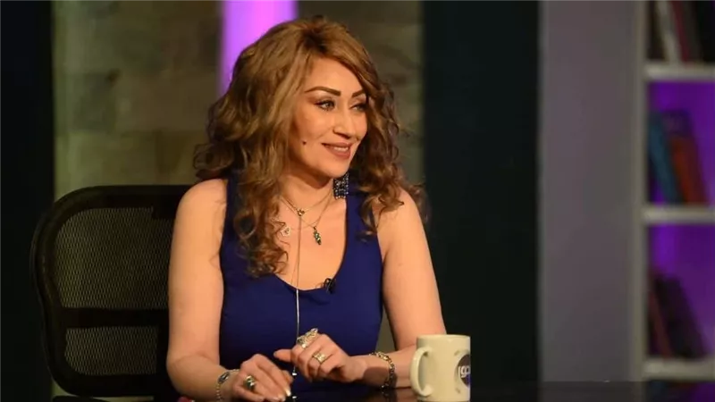 إيناس مكي ترد على أخبار رفعها قضية على شقيقها: 