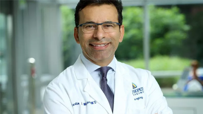 مجلس الشيوخ الأمريكي يوافق على تعيين مارتن عادل مكاري رئيسًا لهيئة الغذاء والدواء