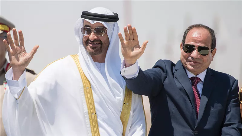 الرئيس السيسي يستقبل رئيس الإمارات بمطار القاهرة في زيارة أخوية وبيان الرئاسة يعلن التفاصيل