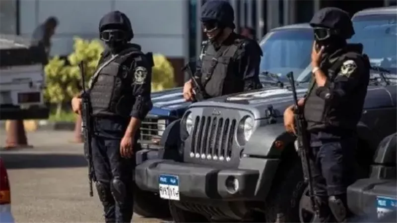 القبض على مدير تنظيم حي الموسكي بالقاهرة بعد ضبطه متلبسا بقضية رشوة والنيابة تتدخل