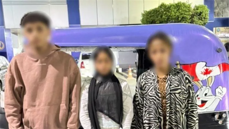 فتيات التوكتوك.. تفاصيل جديدة بعد القبض عليهما بعد نشر صور غير لائفقة لهما