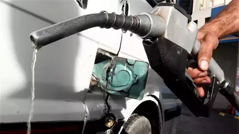 أسعار البنزين والسولار اليوم.. اعرف أسعار أنواع المحروقات في مصر 