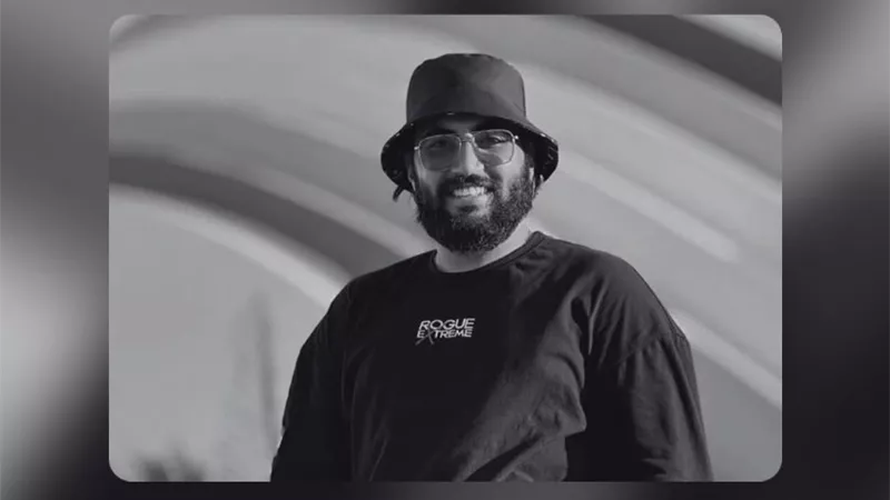 تفاصيل جنازة المصور كيرلس صلاح بكنيسة الأنبا موسى ببرقاش ورد فعل أسرته بعد الحادث الأليم