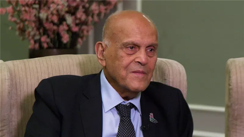 الدكتور مجدي يعقوب يؤكد أن الطب في مصر القديمة مهنة مقدسة