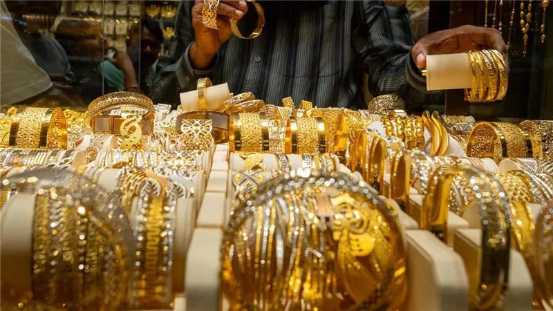 استقرار سعر الذهب اليوم في مصر مع إجازة الصاغة وتراجع الأونصة عالميًا