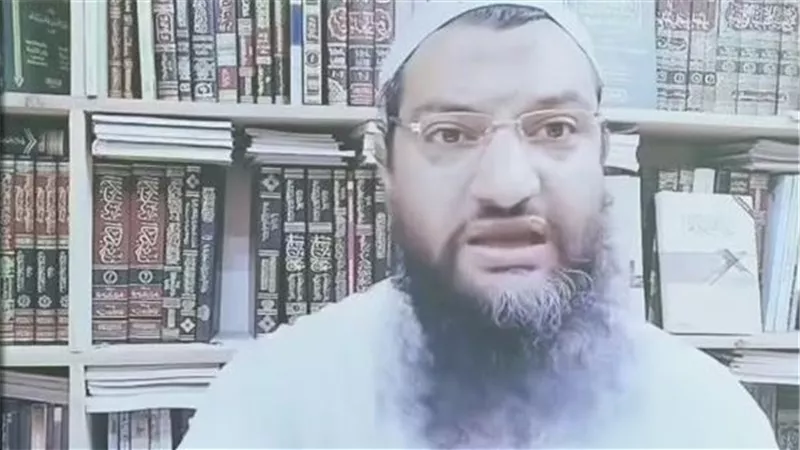 فيديو لـ داعية يحرض على تحطيم الأثار في المتحف المصري والداخلية تفحص المقطع