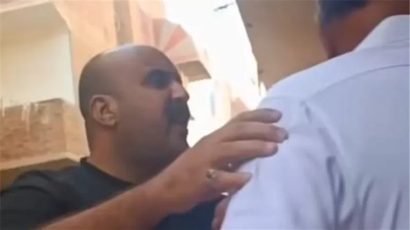 الصلح ينهي الأزمة.. الإفراج عن المعتدين على الحاج غريب مبارك مسن السويس