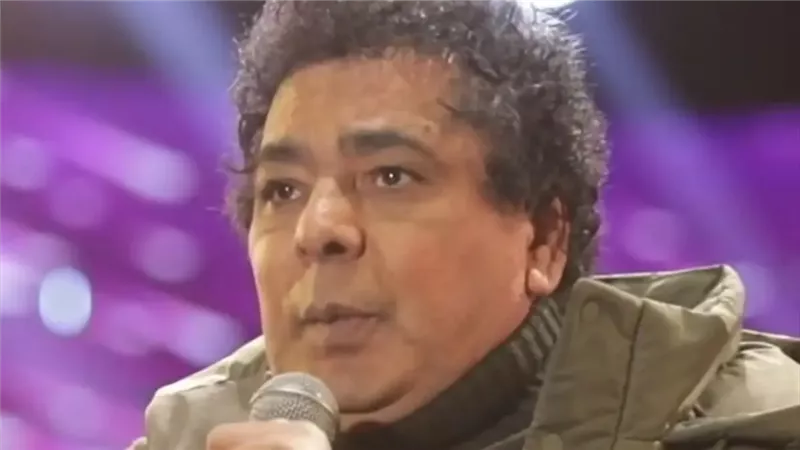 الحالة الصحية لـ محمد منير بعد نقله للمستشفى مؤخرا