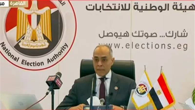 أزمة قلبية تنهي حياة موظف داخل لجنة بانتخابات النواب والهيئة تستبعد ناخبًا مكرر التصويت