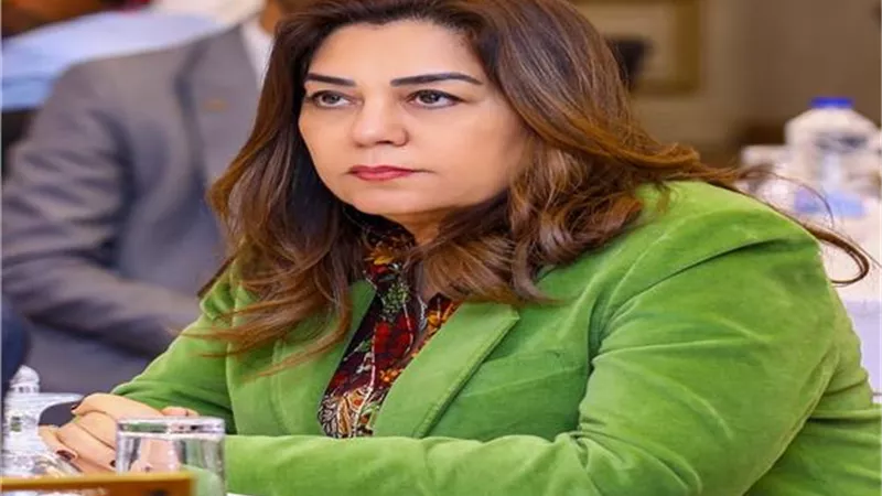 وزيرة التنمية المحلية تتابع إصابة رئيسة وحدة تفتيش أبوسكين وتوجه باستكمال إزالة التعدي فورًا