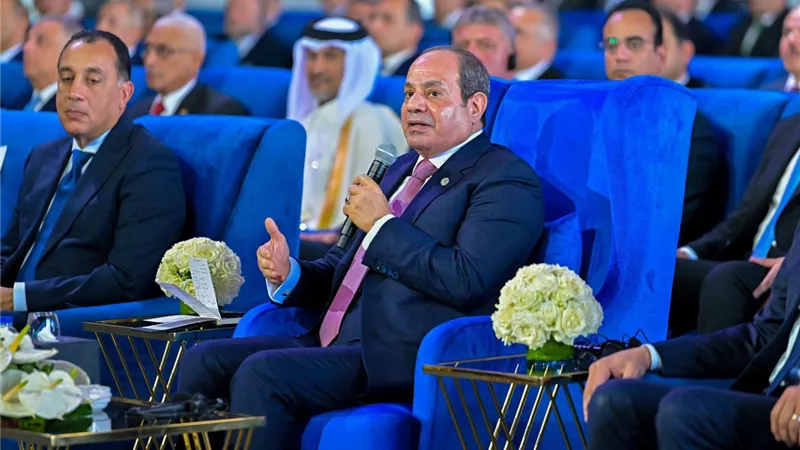 الرئيس السيسي يعلن دخول الموانئ المصرية مرحلة النمو المتسارع بفضل البنية التحتية الحديثة