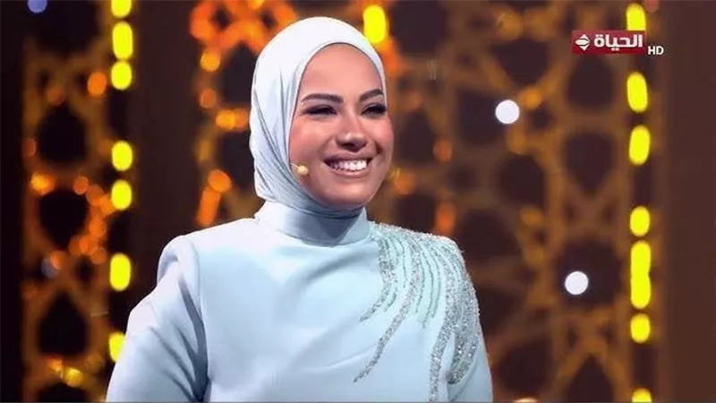 مذيعة دولة التلاوة وسر الهجوم عليه ومطالب استبدالها برجل.. اعرف من هي 