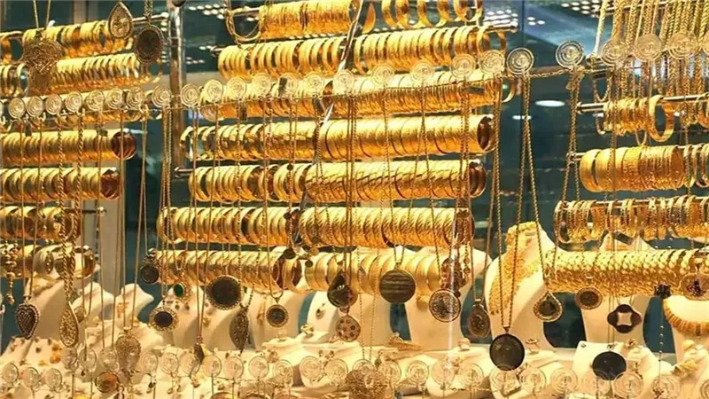 سعر الذهب يواصل ارتفاعه اليوم الأحد 1 فبراير 2026 وعيار 21 يحقق 6800 جنيه