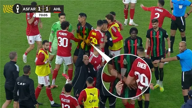 الأهلي يتقدم بشكوى  للكاف بعد أحداث مباراة الجيش الملكي ويطلب زيادة سيارات التأمين