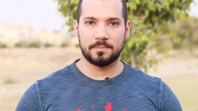 واقعة الغزل النسائي تشعل الجدل وعبدالله رشدي ينتقد تعليقات مواقع التواصل